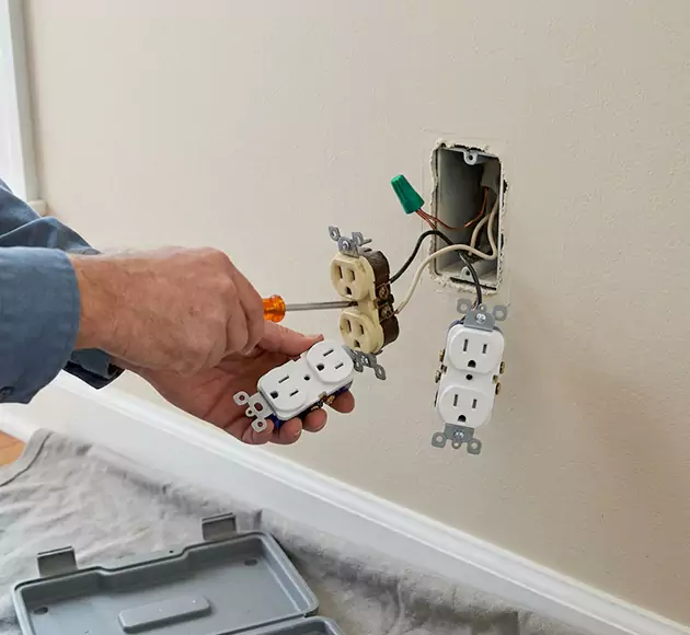 Professional Outlet Replacement: Your Local Swap-Out Team in Ephrata, PA